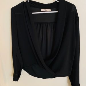 Open front long sleeve dress-style-shirt.